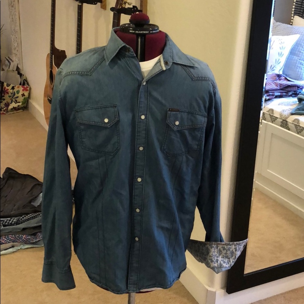 7Diamomds snap up men’s dress shirt